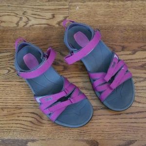 Teva Tirra sandal